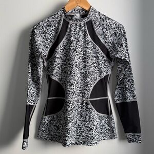 lululemon suns out rash guard